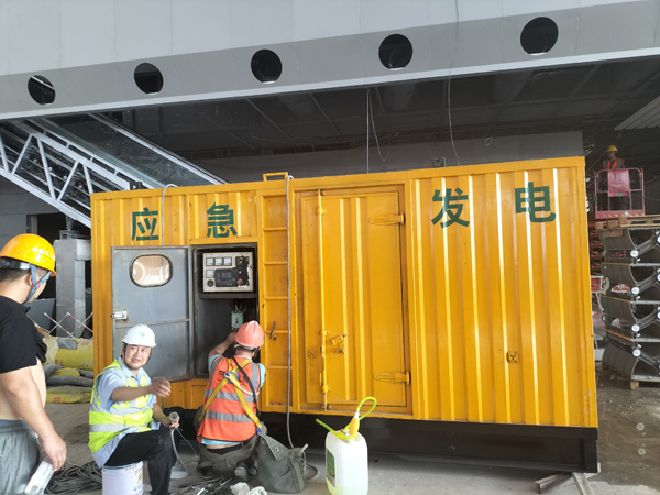 宁县怎样判断空气滤清器是否需要更换？